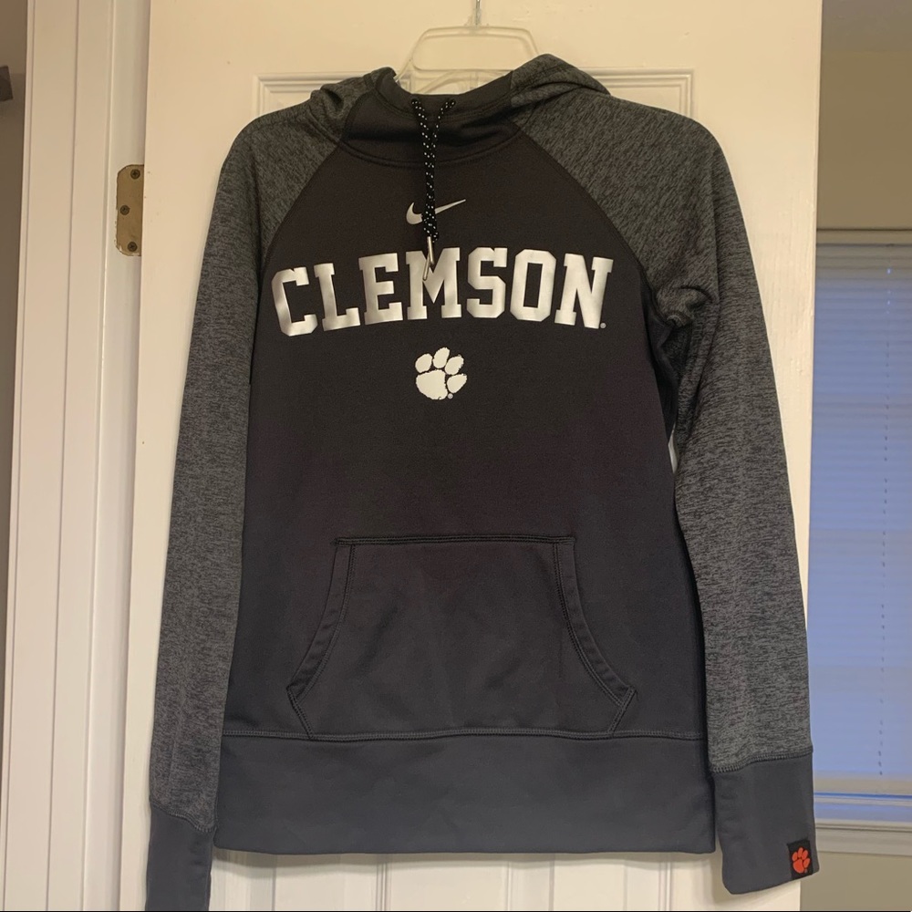 Nike, women’s small Clemson sweatshirt